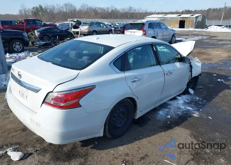 2015 Nissan Altima 2.5 S z USA, uszkodzony, nr VIN 1N4AL3AP1FC251566